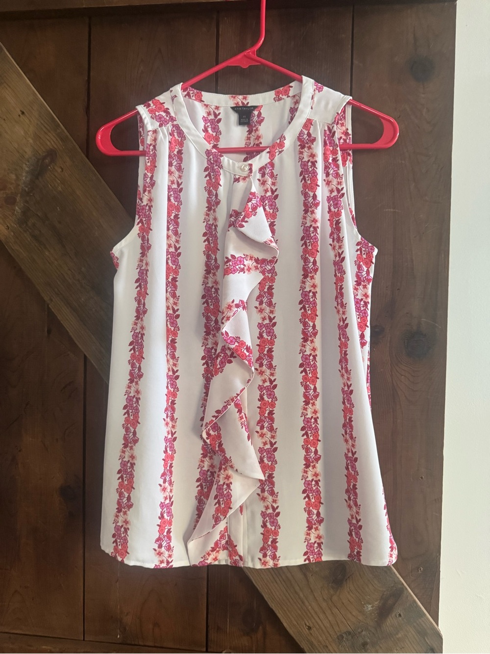 Ann Taylor White Sleeveless Blouse with Pink Floral Stripes